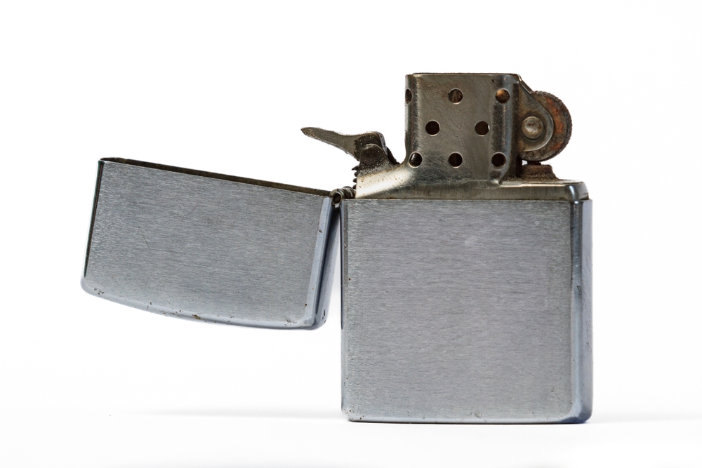 Vintage,Silver,Metal,Lighter,Zippo,Lighter,Isolated,On,White,Background